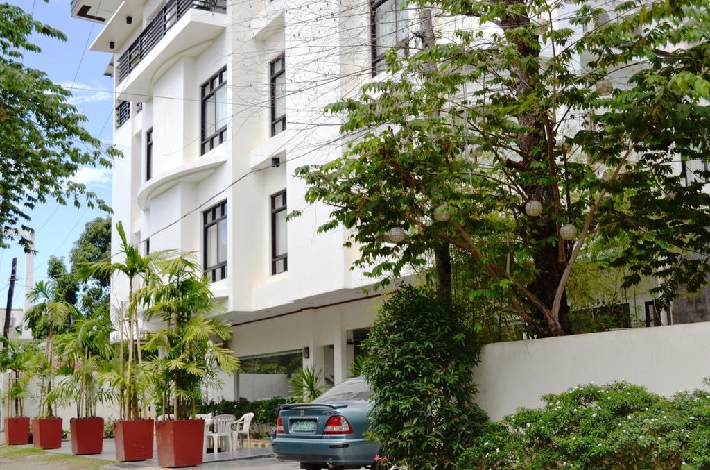 Ipil Suites Puerto Princesa Extérieur photo