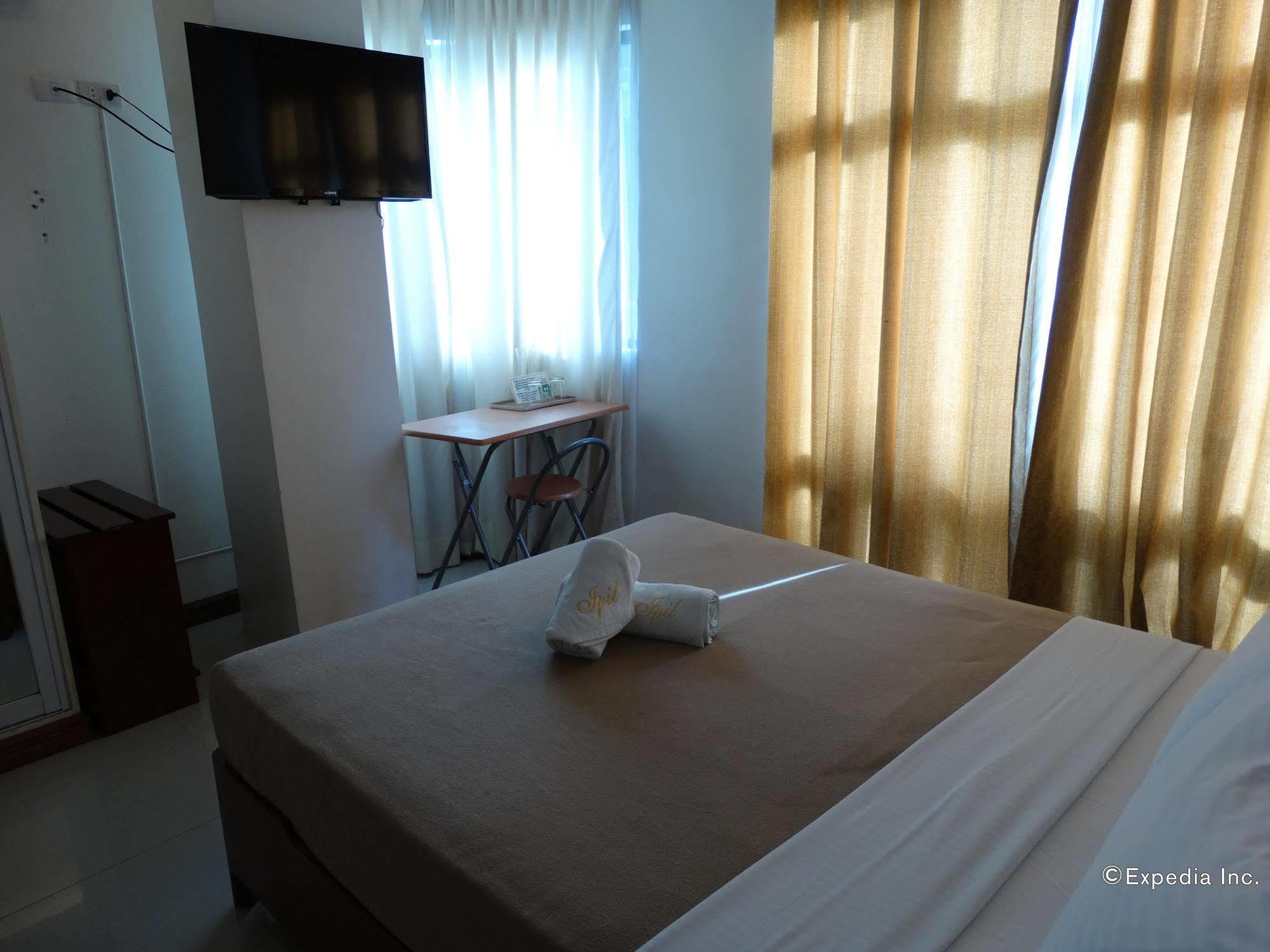 Ipil Suites Puerto Princesa Extérieur photo