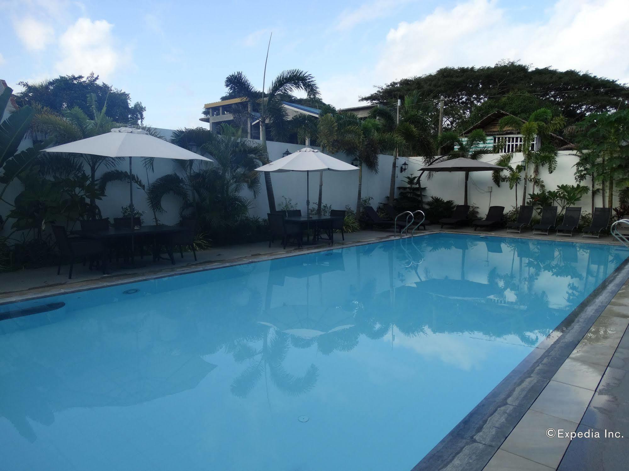 Ipil Suites Puerto Princesa Extérieur photo