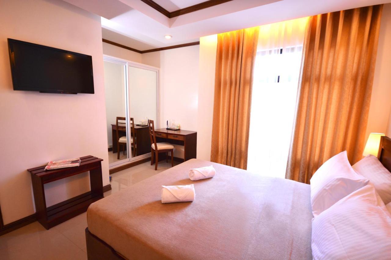 Ipil Suites Puerto Princesa Extérieur photo