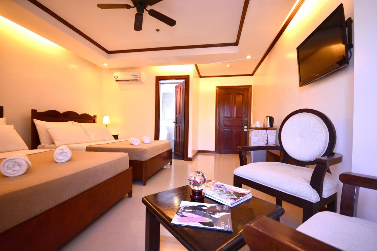 Ipil Suites Puerto Princesa Extérieur photo